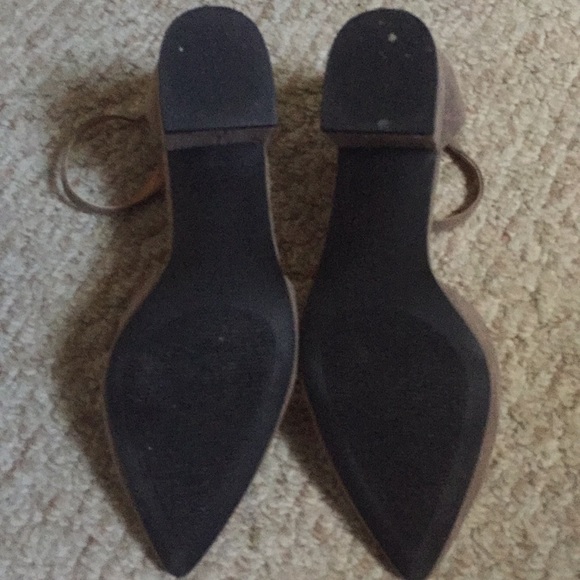 Brown shoes - Picture 3 of 3